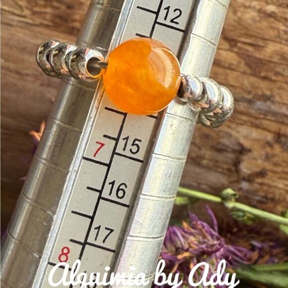 Orange jade and silver beaded ring - Picture 1 of 2